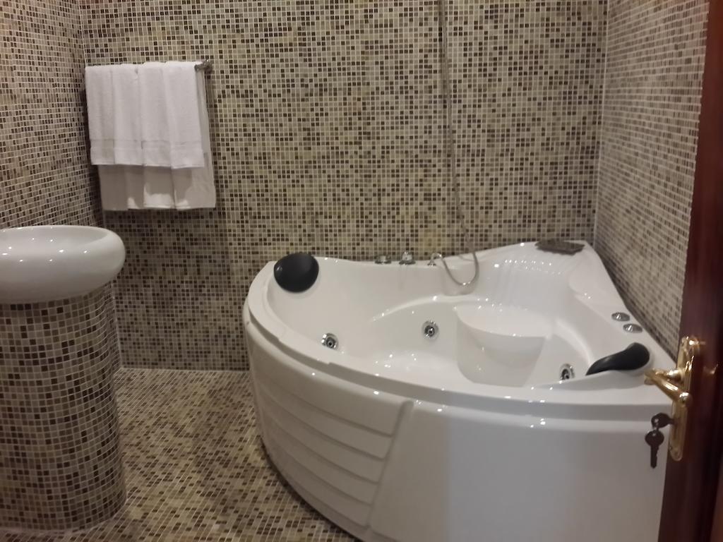 Venezia Palazzo Hotel 예레반 외부 사진